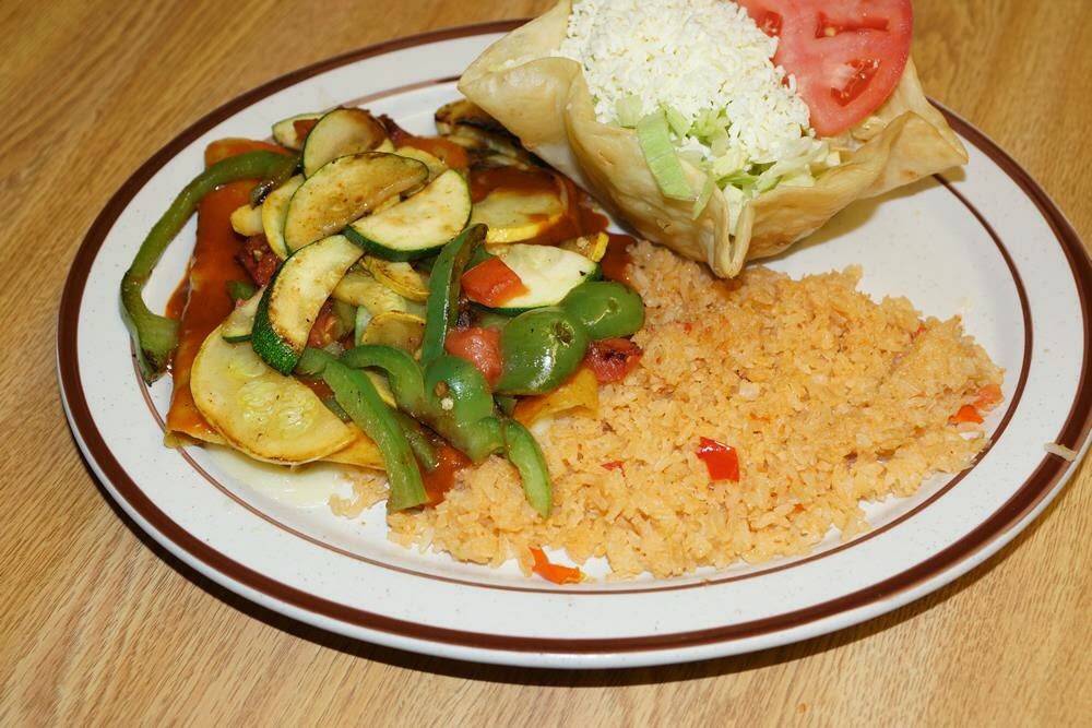 Los Cazadores | restaurant | 637 Ohio Pike, Cincinnati, OH 45245, USA | 5138436195 OR +1 513-843-6195