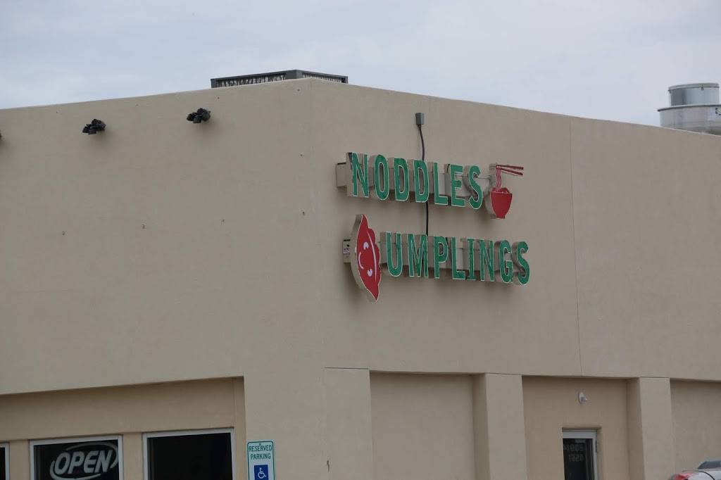 Noodles & Dumplings | restaurant | 6303 N Mesa St, El Paso, TX 79912, USA | 9152624405 OR +1 915-262-4405