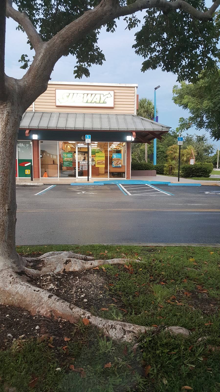 Subway Restaurants | restaurant | 6775 Stirling Rd, Davie, FL 33314, USA | 9547920087 OR +1 954-792-0087