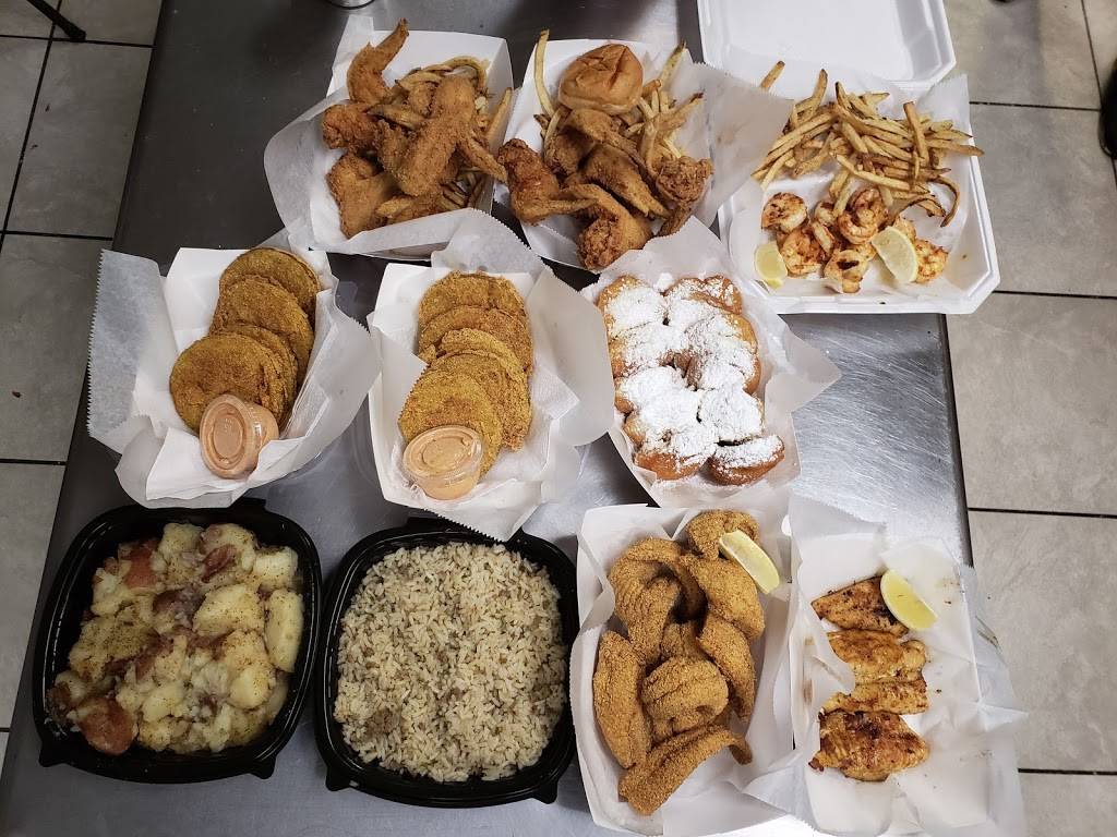 Surfs Up South Shore | restaurant | 2236 E 71st St, Chicago, IL 60649, USA | 7738915544 OR +1 773-891-5544