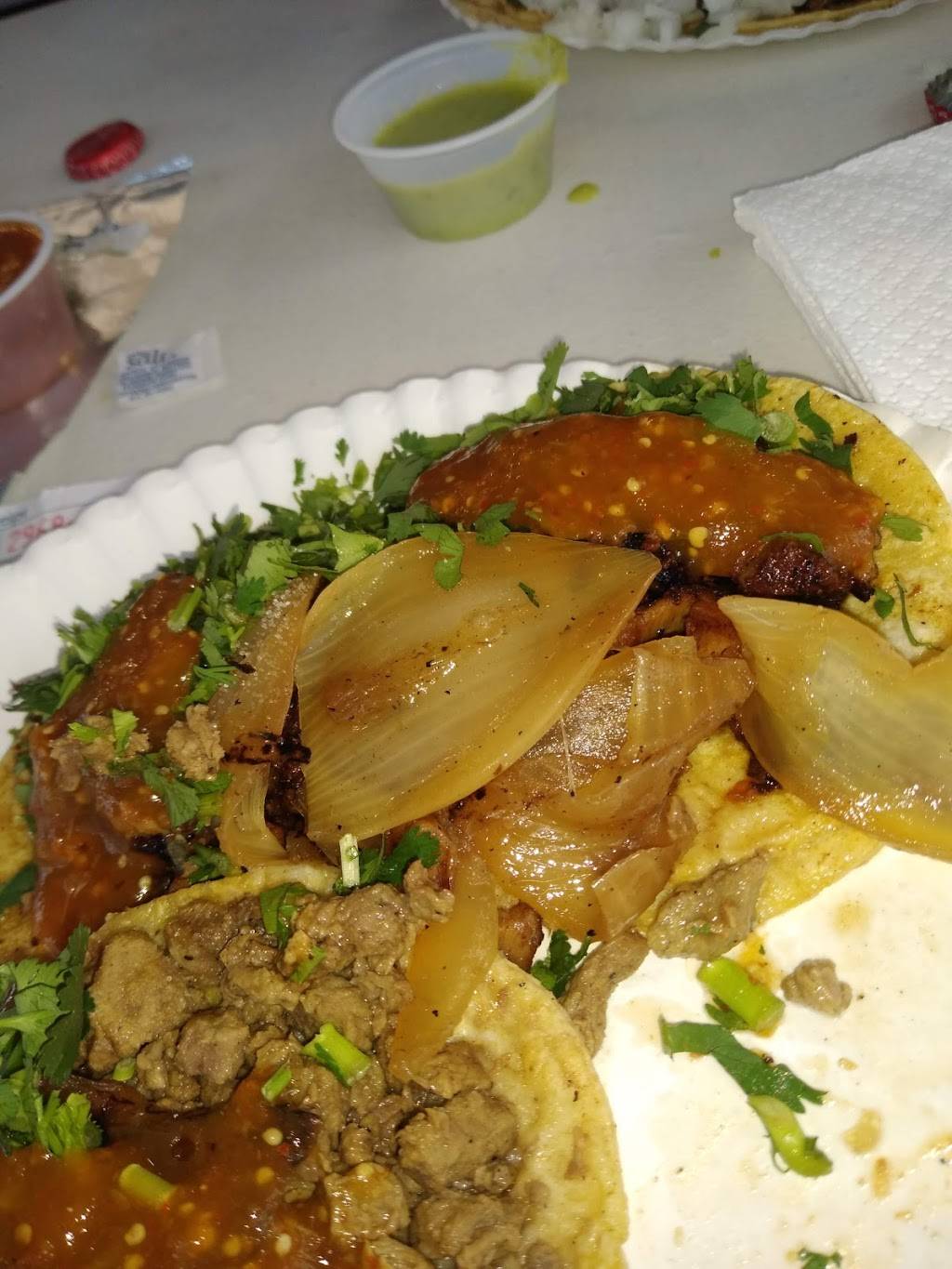 Tacos Los Viejones | restaurant | 90 W 84th Ave, Thornton, CO 80260, USA | 7205778381 OR +1 720-577-8381