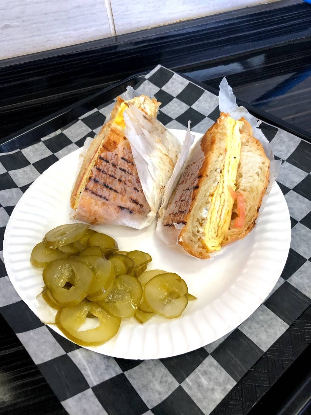 Munn-cheese | restaurant | 300 Hurley Ave, Lakewood, NJ 08701, USA | 7326740719 OR +1 732-674-0719