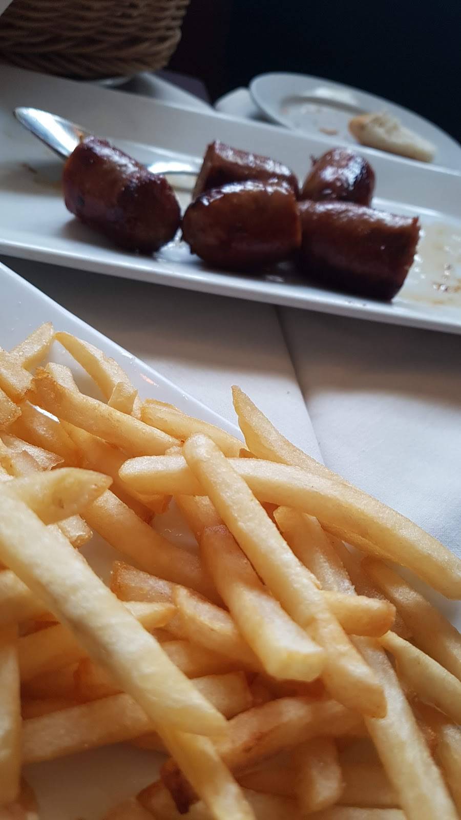 Sergios | restaurant | 301 Columbus Ave, Valhalla, NY 10595, USA | 9149463580 OR +1 914-946-3580