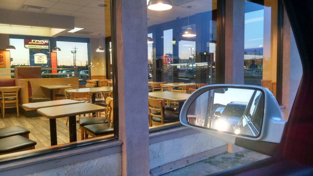 Wendys | restaurant | 811 W Main St, Gaylord, MI 49735, USA | 9897327359 OR +1 989-732-7359