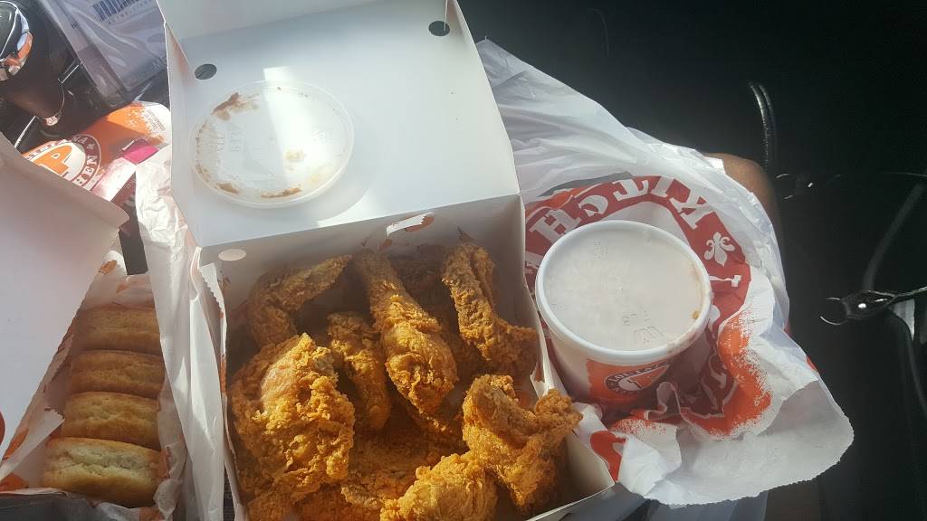 Popeyes Louisiana Kitchen | restaurant | 257 S Bolingbrook Dr, Bolingbrook, IL 60440, USA | 6307590037 OR +1 630-759-0037