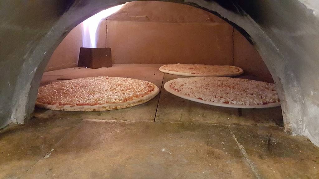 Pizzeria Artistica | meal takeaway | 1019 Farmington Ave, Farmington, CT 06032, USA | 8606774341 OR +1 860-677-4341