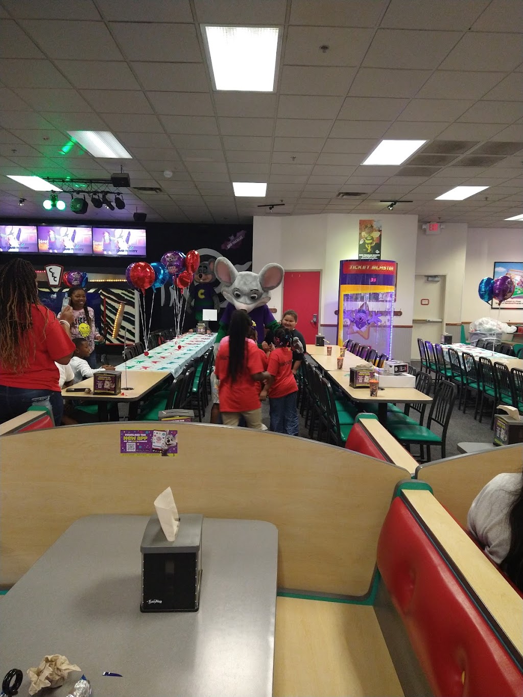 Chuck E. Cheese | restaurant | 2400 Richmond Rd Ste. 99, Texarkana, TX 75503, USA | 9038325296 OR +1 903-832-5296