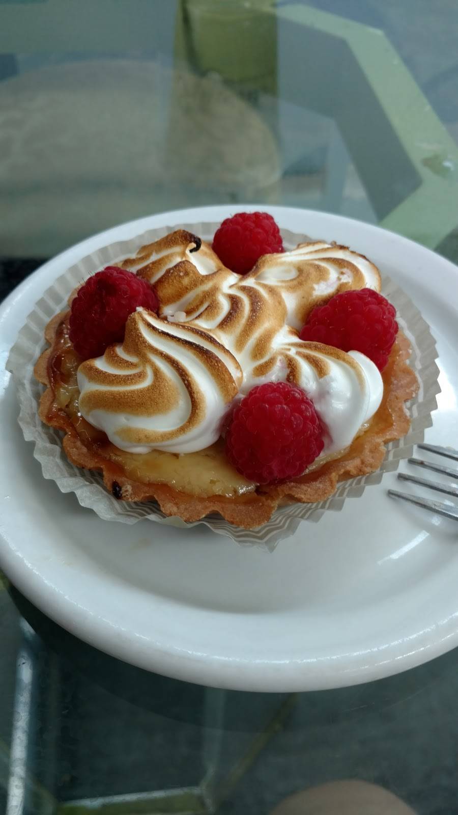 Amélies French Bakery & Café | bakery | 2424 N Davidson St #102, Charlotte, NC 28205, USA | 7043761781 OR +1 704-376-1781