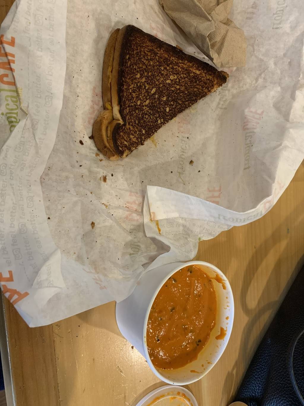 Tropical Smoothie Cafe | restaurant | 567 E Main St Unit B, Bay Shore, NY 11706, USA | 6319695636 OR +1 631-969-5636