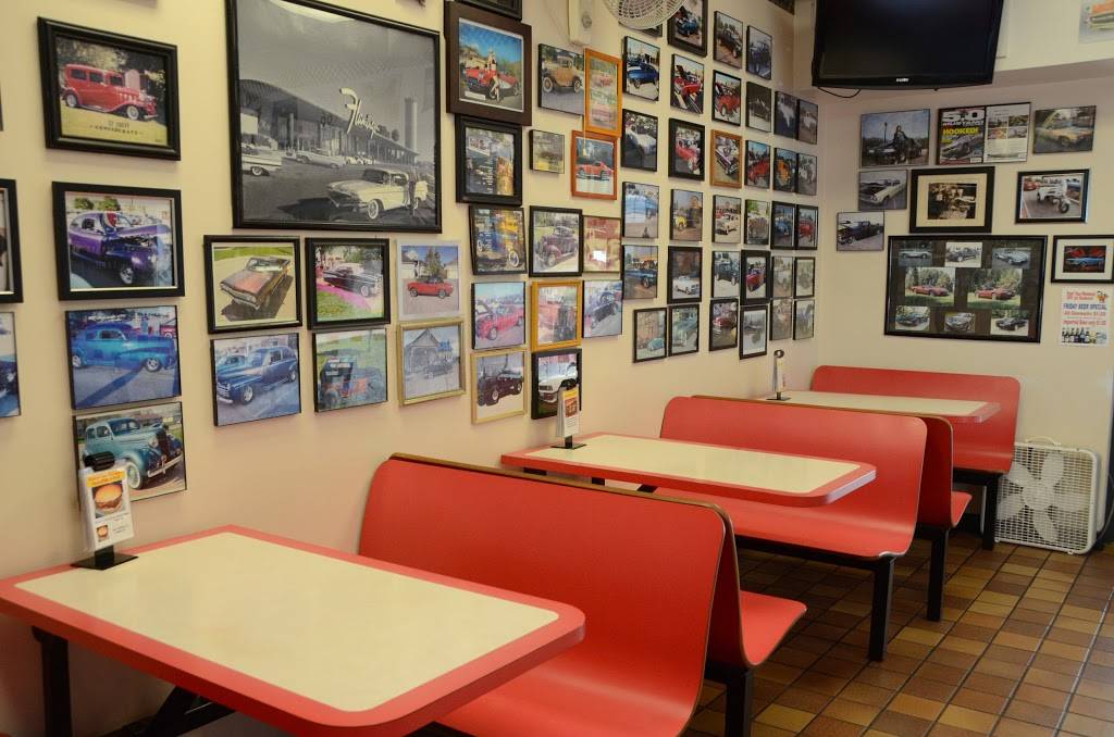 Babes Jumbo Hot Dogs | restaurant | 2600 W Jefferson St, Joliet, IL 60435, USA | 8157447773 OR +1 815-744-7773