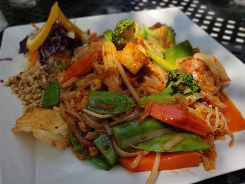 Lemongrass Thai Restaurant | restaurant | 2216 First St, Livermore, CA 94550, USA | 9256066496 OR +1 925-606-6496