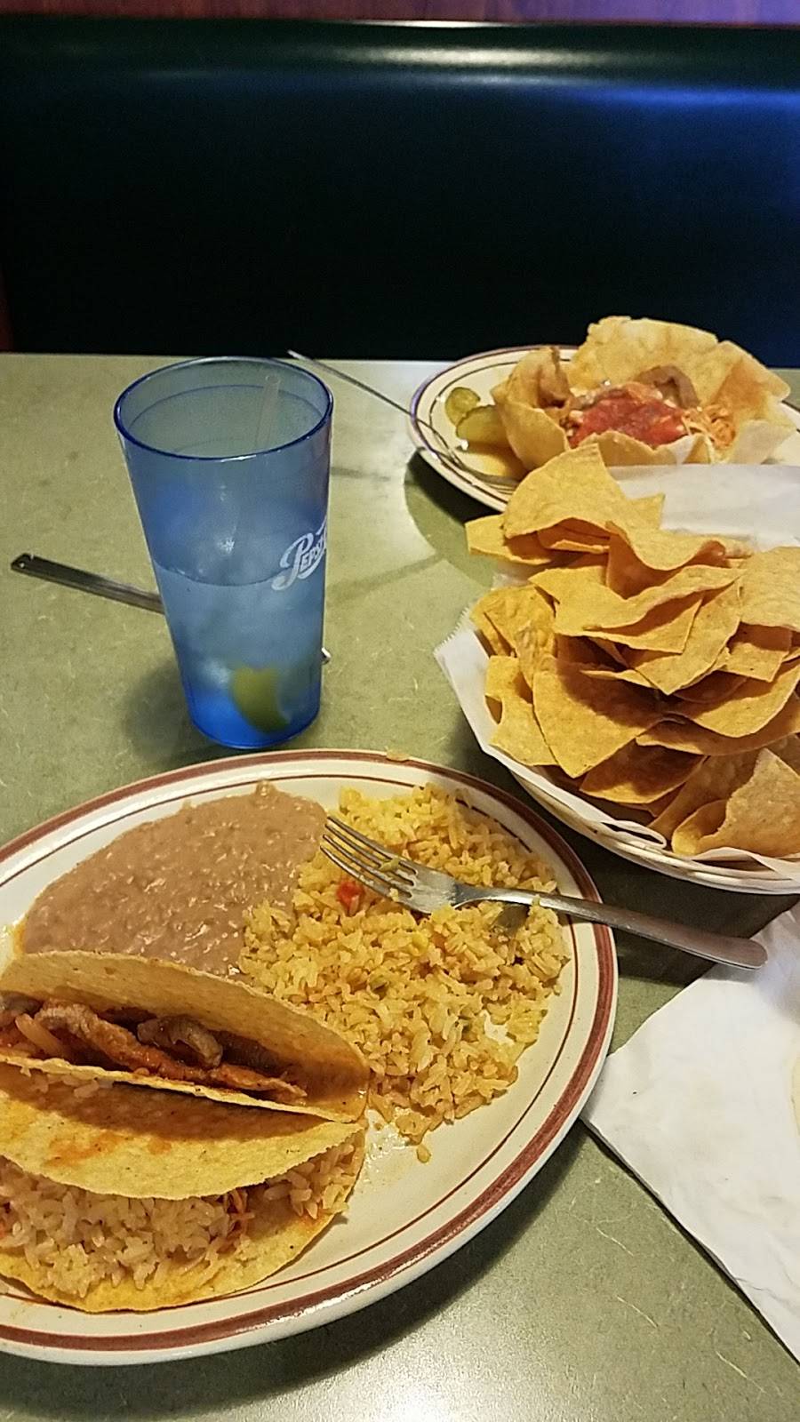 Chile Verde Mexican Grill | restaurant | 7369 Shadeland Ave, Indianapolis, IN 46256, USA | 3175784639 OR +1 317-578-4639