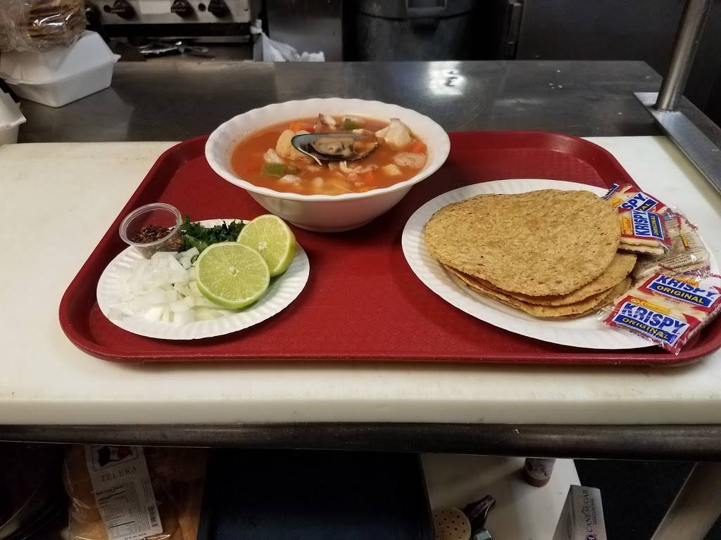 El Gallo Giro Tacos Y Mariscos | restaurant | 4800 Franklin Blvd, Sacramento, CA 95820, USA | 9168224142 OR +1 916-822-4142