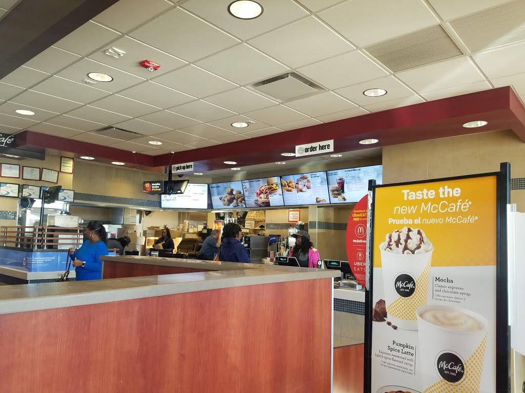 McDonalds | cafe | 1374 S Military Hwy, Chesapeake, VA 23320, USA | 7574208296 OR +1 757-420-8296