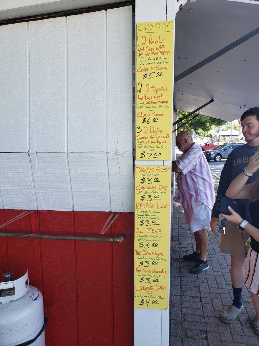 Dannys Dogs | meal takeaway | 171-181 Maine St, Brunswick, ME 04011, USA | 2074497183 OR +1 207-449-7183