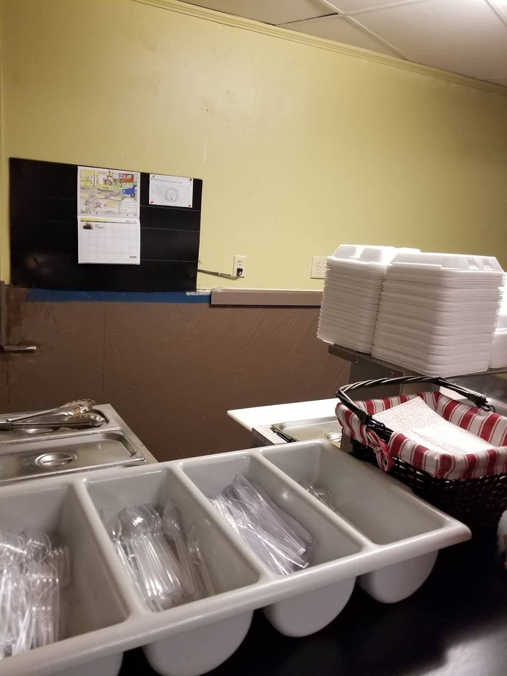 Halal Homestyle Chili & Bourbon Chicken | restaurant | 131 N Ludlow St, Dayton, OH 45402, USA | 9372209130 OR +1 937-220-9130