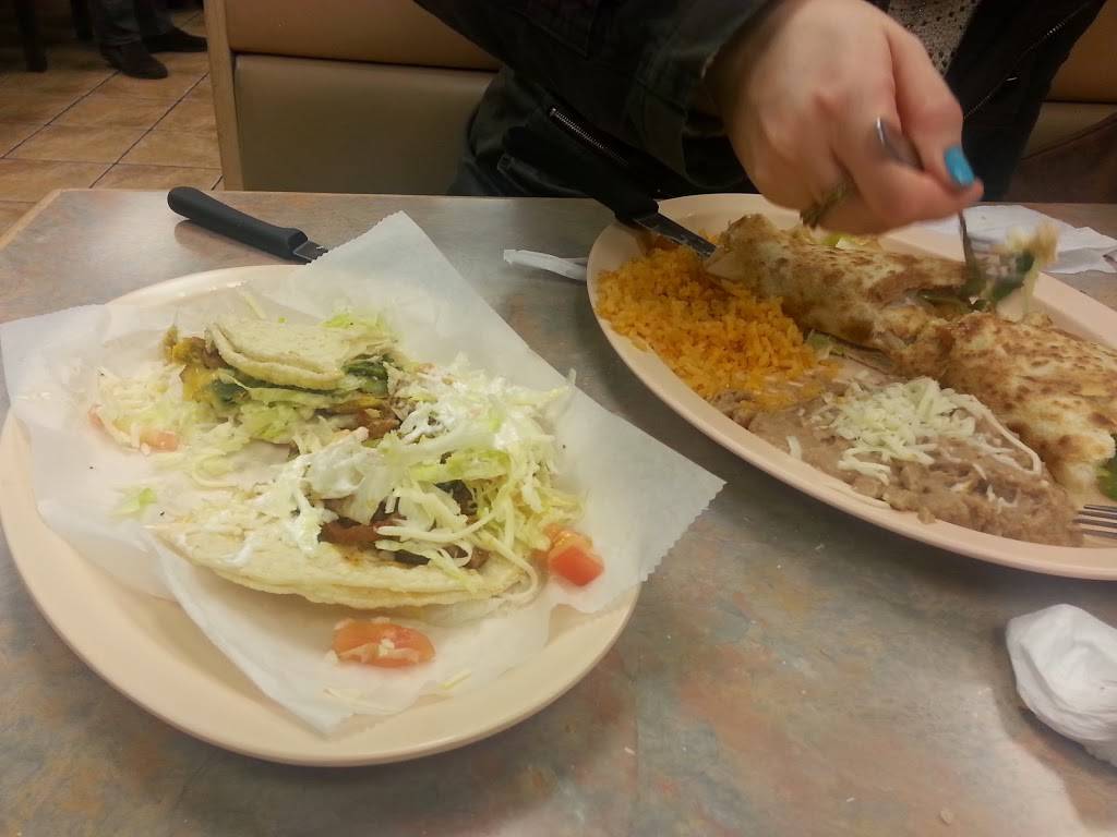 Tonys Burrito Méx | restaurant | 1957 W Belmont Ave, Chicago, IL 60657, USA | 7738324896 OR +1 773-832-4896