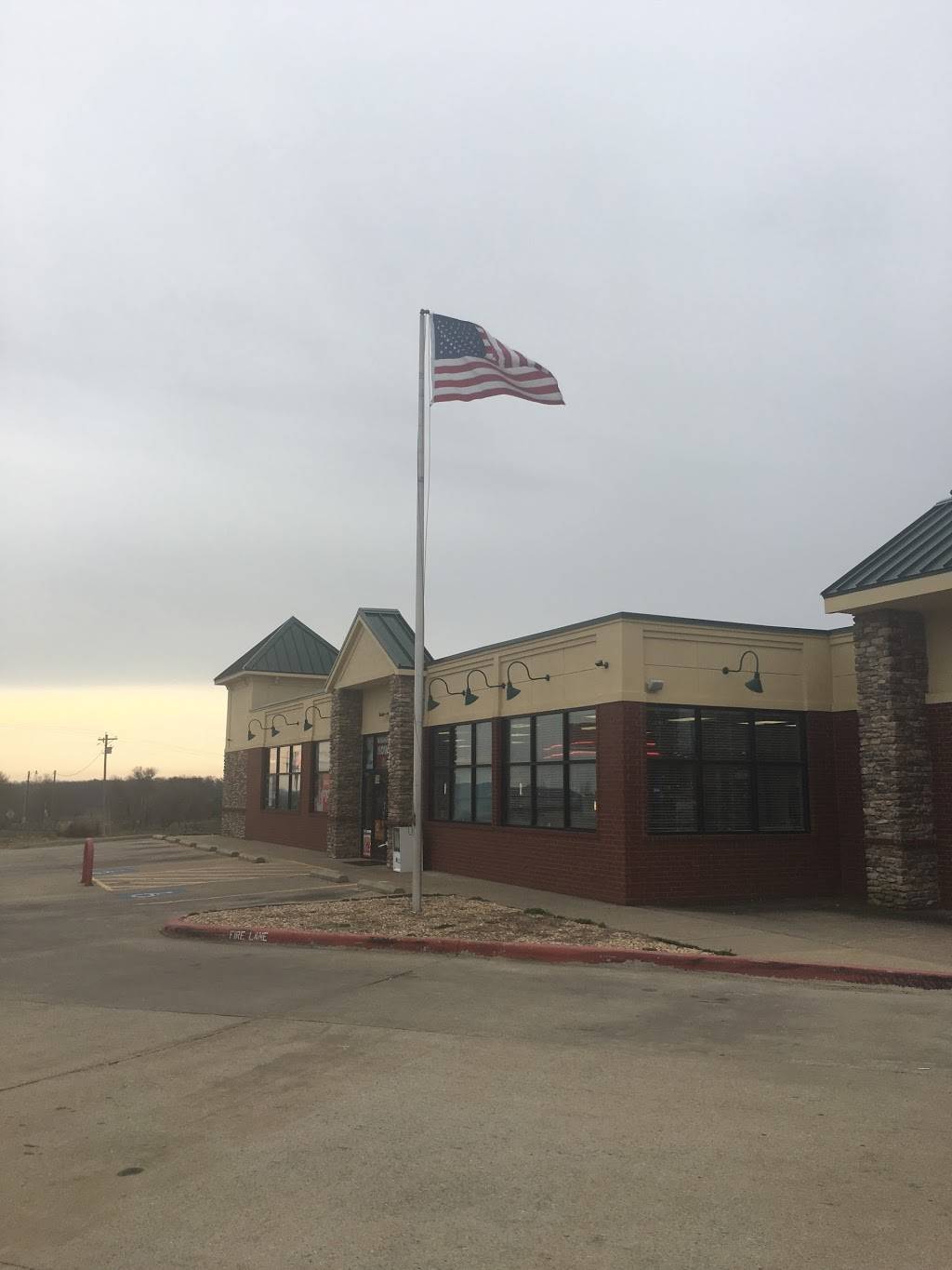 Highfill Mart | restaurant | 14939 AR-12, Gentry, AR 72734, USA | 4797365161 OR +1 479-736-5161