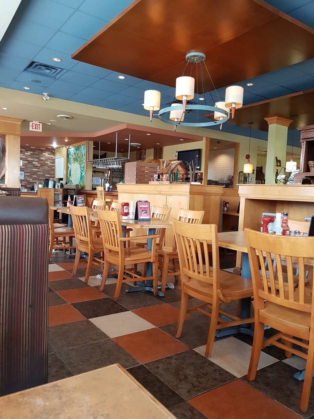 Swiss Chalet | restaurant | 70 Strathy Rd, Cobourg, ON K9A 5X4, Canada | 9053770533 OR +1 905-377-0533