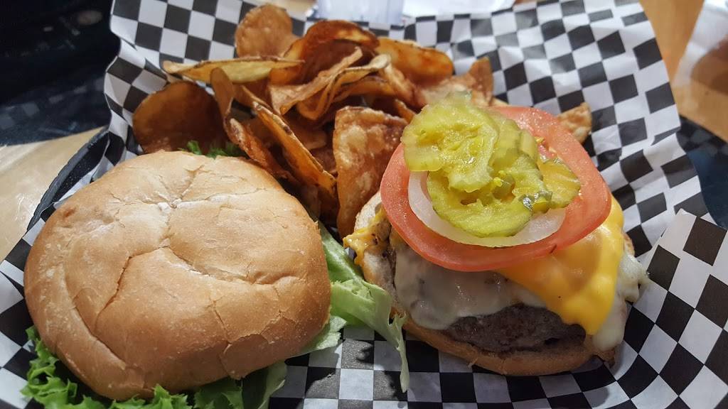 Abbey Road Tavern & Grill | restaurant | 711 N Main St, Fuquay-Varina, NC 27526, USA | 9197627731 OR +1 919-762-7731