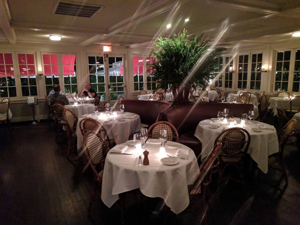 Red Bar Brasserie | restaurant | 210 NY-27A, Southampton, NY 11968, USA | 6312830704 OR +1 631-283-0704