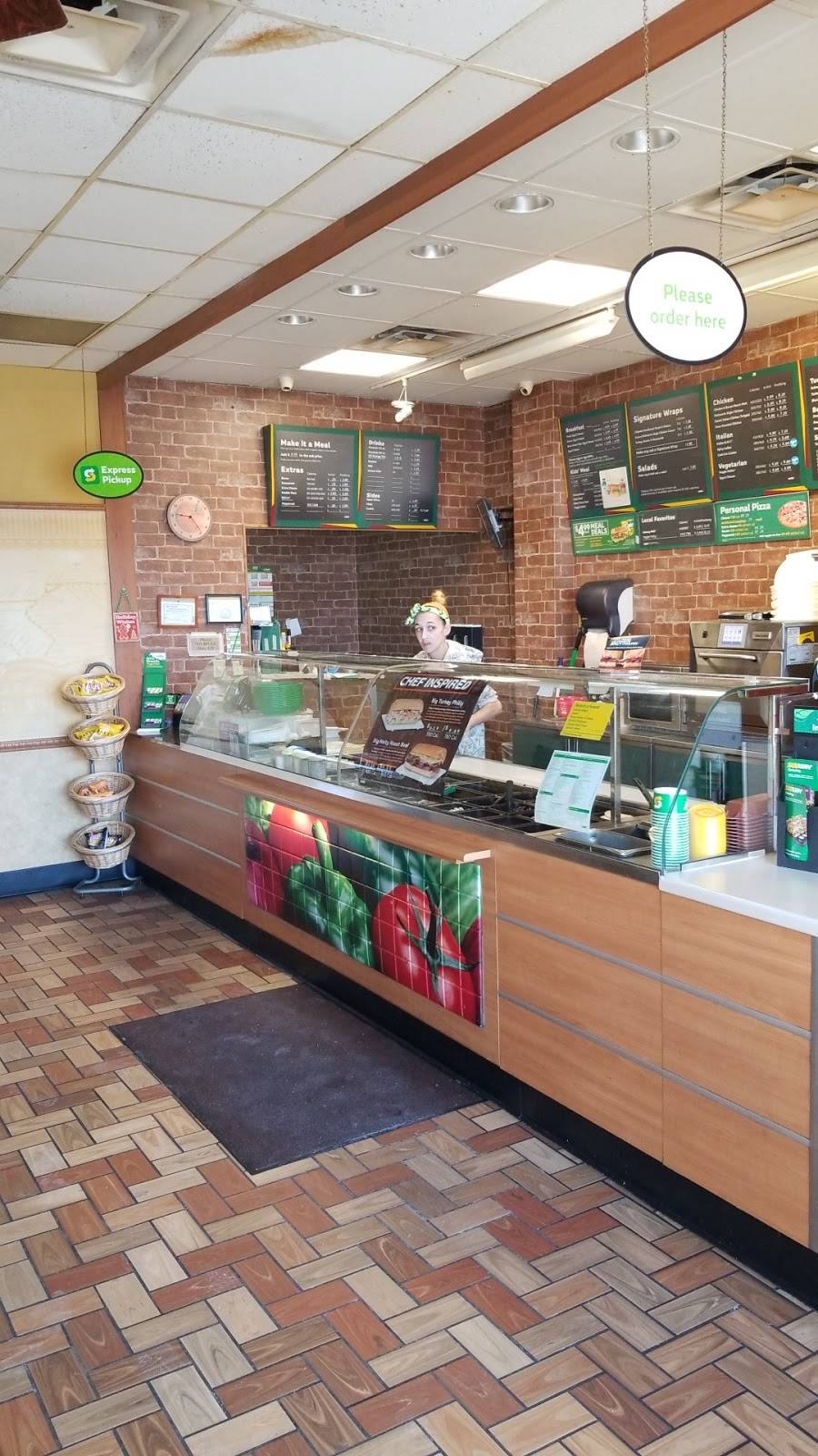 Subway | restaurant | 2923 Linden Ave, Dayton, OH 45410, USA | 9372568233 OR +1 937-256-8233