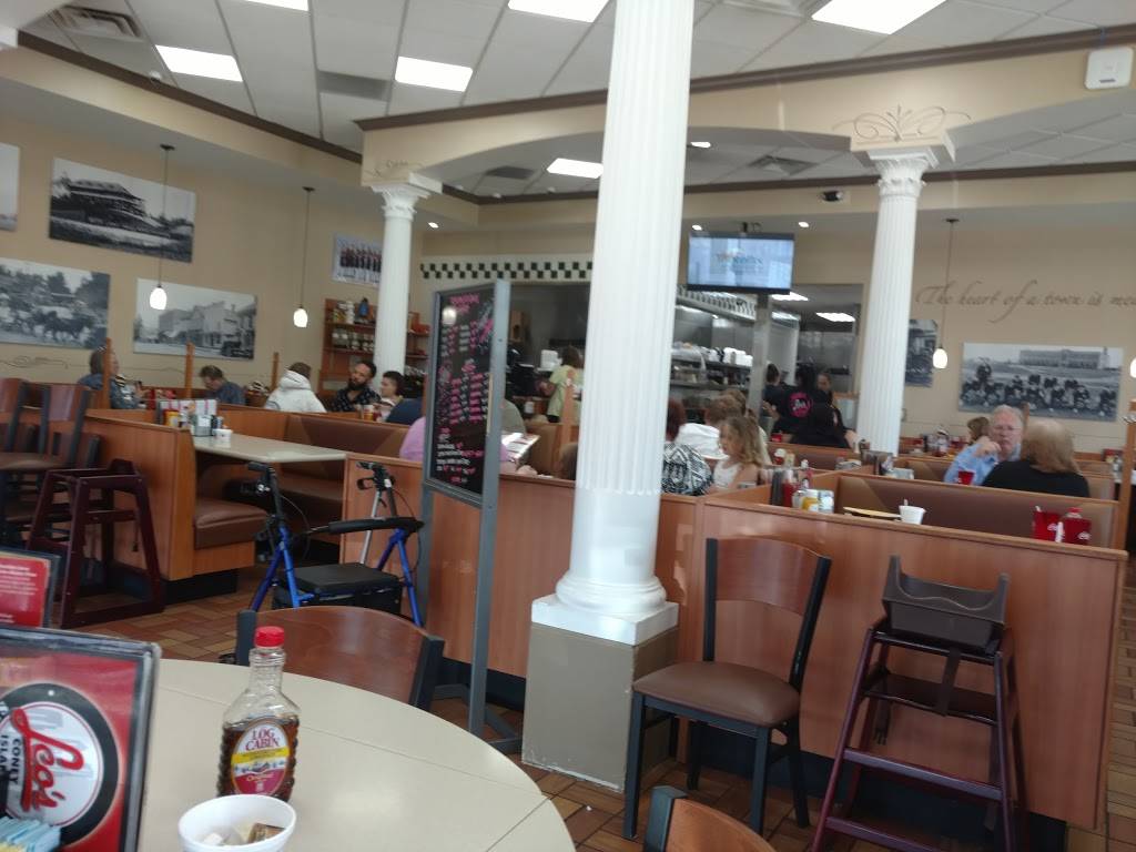 Leos Coney Island | restaurant | 6325 Sashabaw Rd, City of the Village of Clarkston, MI 48346, United States | 2486205122 OR +1 248-620-5122