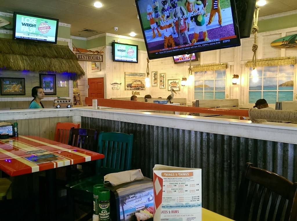 Hurricane Grill & Wings | restaurant | 2209 E Semoran Blvd, Apopka, FL 32703, USA | 4077033271 OR +1 407-703-3271