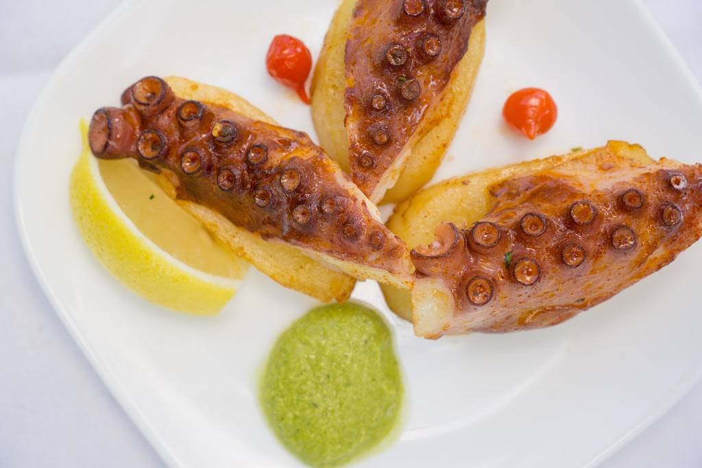 Tapas Valencia | restaurant | 1530 S State St, Chicago, IL 60605, USA | 3128424444 OR +1 312-842-4444