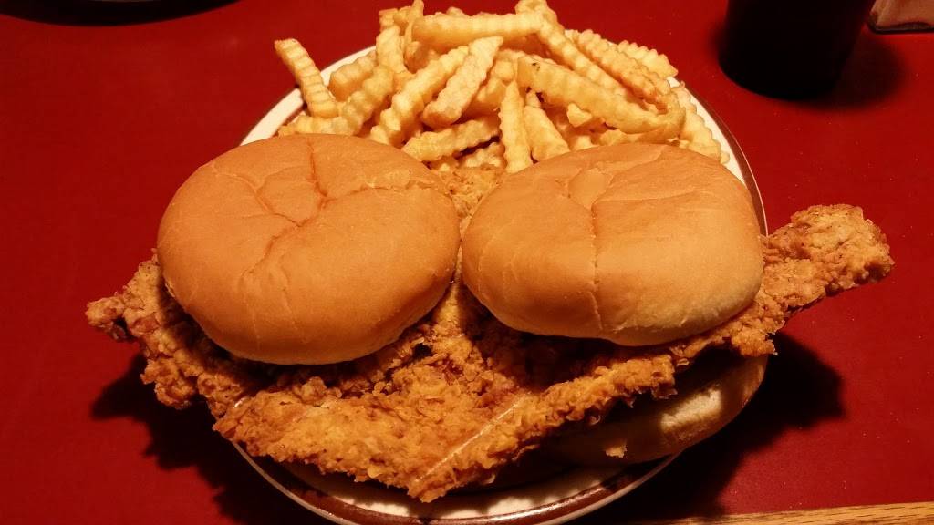 Gabbys | restaurant | 1385 E Pershing Rd, Decatur, IL 62526, USA | 2178771955 OR +1 217-877-1955