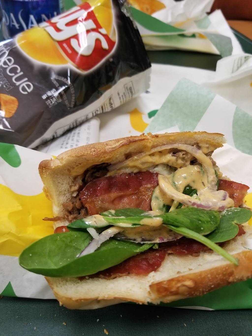 Subway | meal takeaway | 4301 Market St, Philadelphia, PA 19104, USA | 2155965187 OR +1 215-596-5187