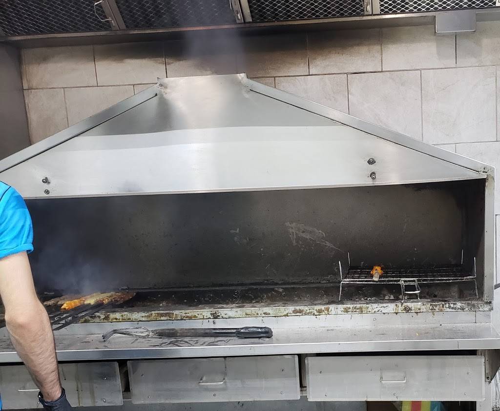 Mosul Grill | restaurant | 7615 Tecumseh Rd E, Windsor, ON N8T 1G2, Canada | 5199444844 OR +1 519-944-4844