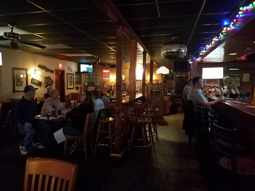 The Pine Room | restaurant | 1102 Perry St, St Charles, MO 63301, USA | 6367546237 OR +1 636-754-6237