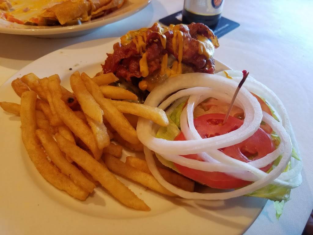 Cherrys Family Restaurant | restaurant | 539 Interchange Rd, Kresgeville, PA 18333, USA | 6106814482 OR +1 610-681-4482