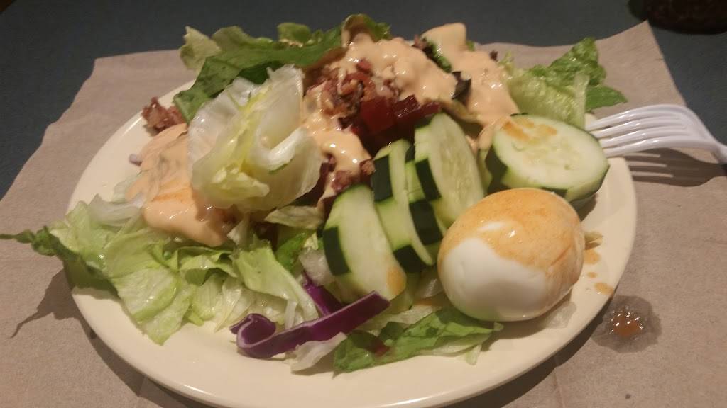 Round Table Pizza | meal delivery | 20920 Redwood Rd, Castro Valley, CA 94546, USA | 5107339500 OR +1 510-733-9500