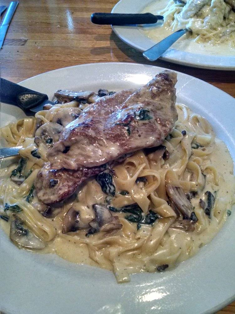 Napolis Italian Restaurant | restaurant | 1301 N Broadway, Pittsburg, KS 66762, USA | 6202329494 OR +1 620-232-9494