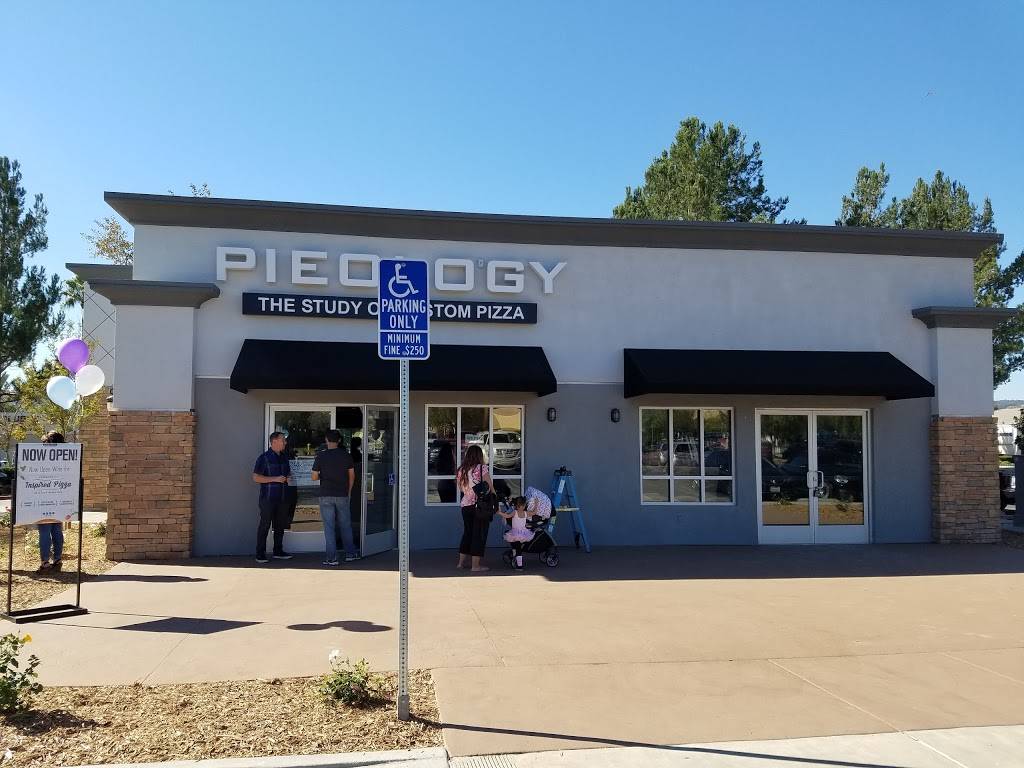 Pieology Pizzeria | restaurant | 26460 Ynez Rd, Temecula, CA 92591, USA | 9517191001 OR +1 951-719-1001