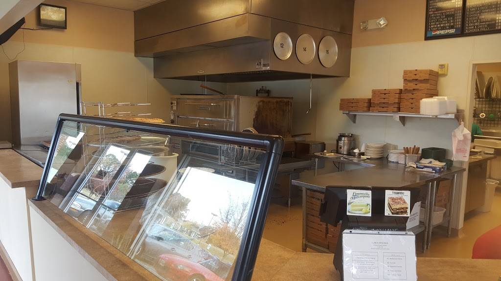 Bertolos Pizza | restaurant | 120 SC-14 d, Simpsonville, SC 29681, USA | 8647571323 OR +1 864-757-1323