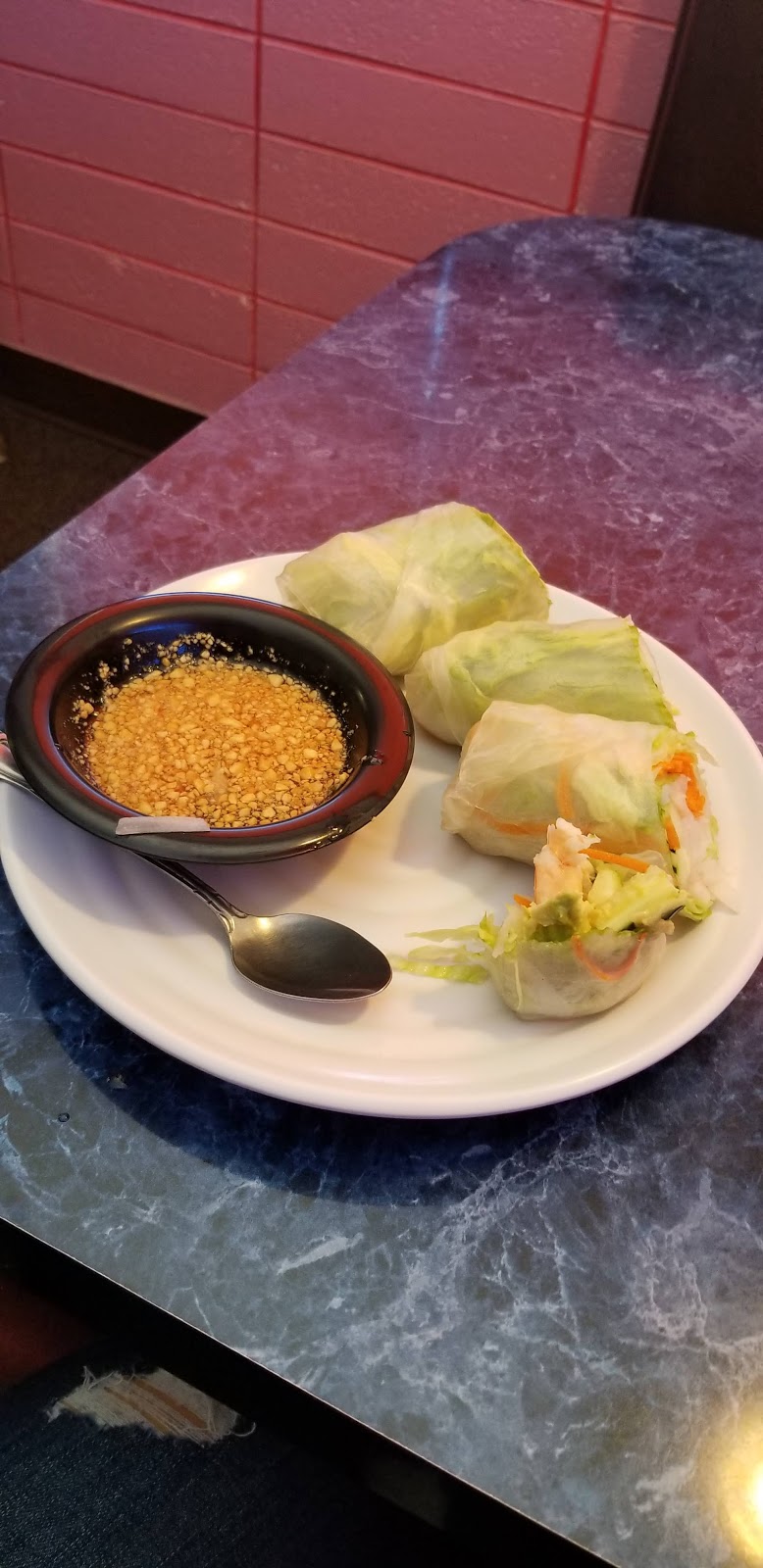 Mai Thai Restaurant | restaurant | 34 N Front St, Central Point, OR 97502, USA | 5416650738 OR +1 541-665-0738