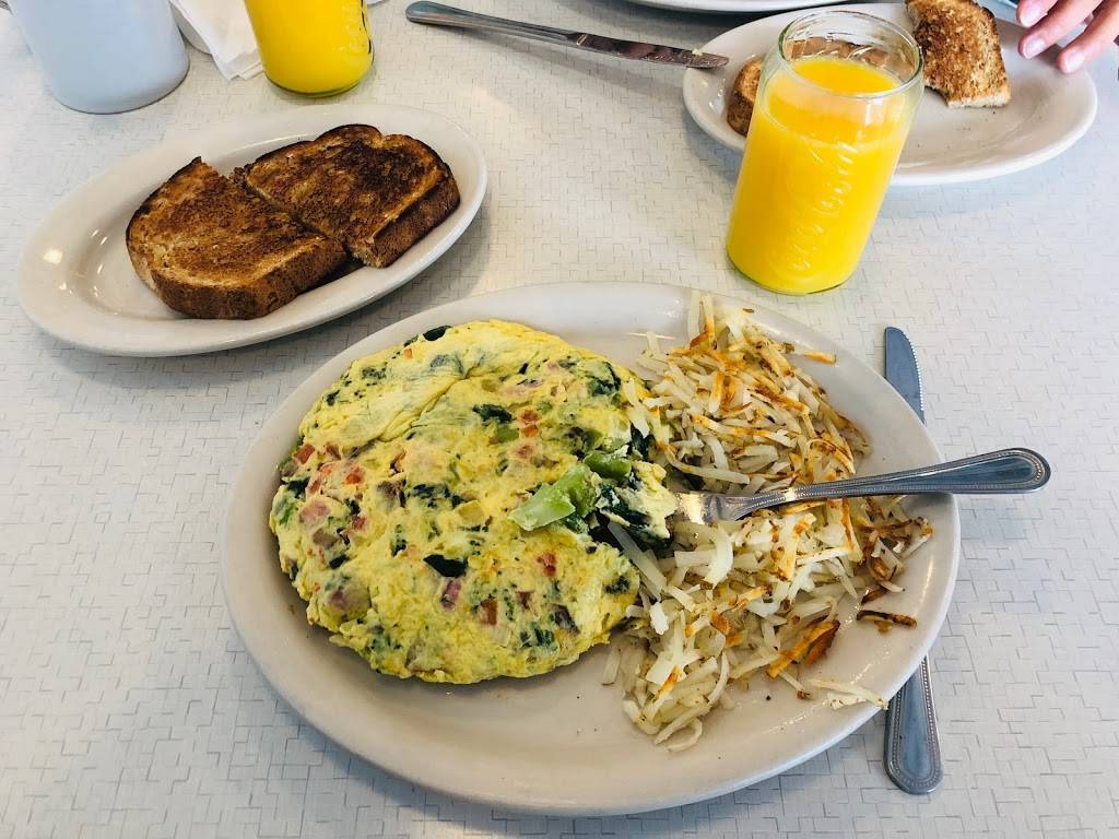 The Breakfast Joynt | restaurant | 10101 E Bell Rd #107, Scottsdale, AZ 85260, USA | 4804435324 OR +1 480-443-5324