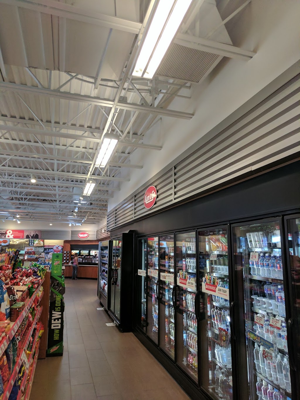 Kum & Go | meal takeaway | 3354 E Lincolnway, Cheyenne, WY 82001, USA | 3076359346 OR +1 307-635-9346