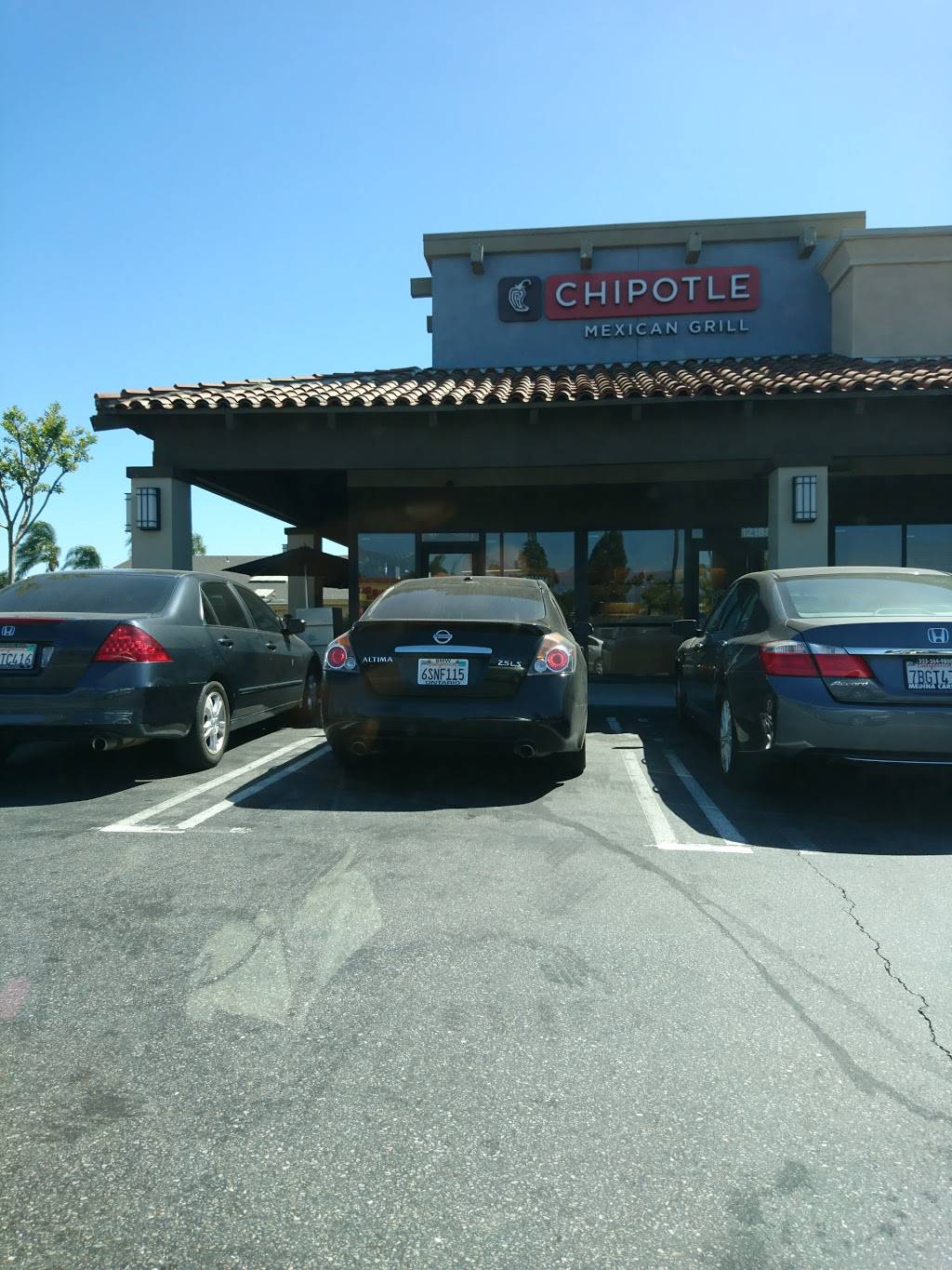 Chipotle Mexican Grill | restaurant | 12188 Central Ave, Chino, CA 91710, USA | 9095390547 OR +1 909-539-0547