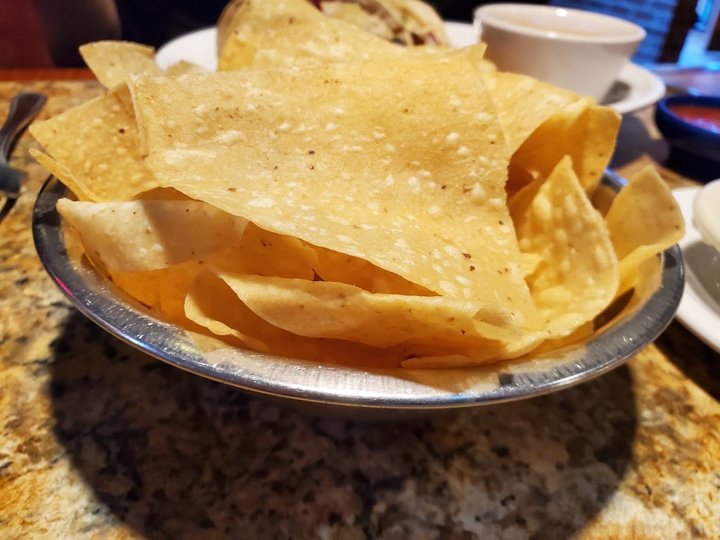 La Parrilla Mexican Restaurant | restaurant | 7804 Abercorn Extention, Savannah, GA 31406, USA | 9123543757 OR +1 912-354-3757