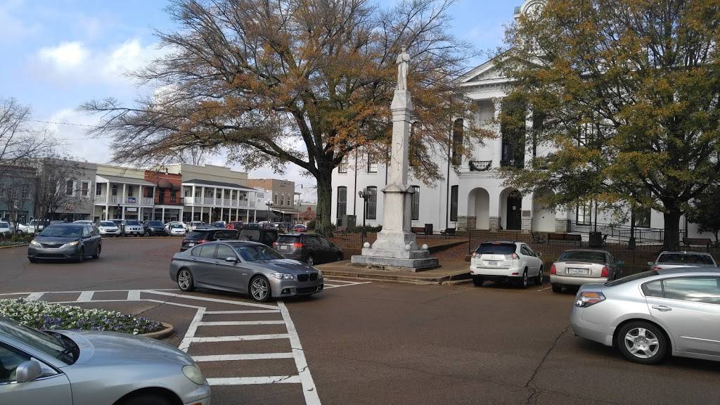 Tallahatchie Gourmet | restaurant | 1221 Van Buren Ave, Oxford, MS 38655, USA | 6623805122 OR +1 662-380-5122