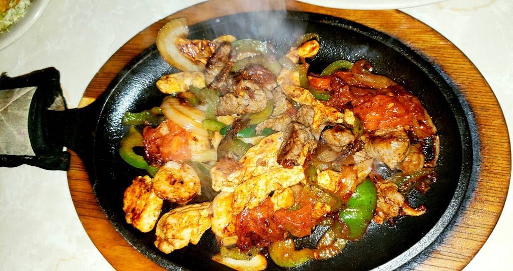 El Vecino Mexican Restaurant | restaurant | 1492 Forestdale Blvd, Birmingham, AL 35214, USA | 2057985188 OR +1 205-798-5188