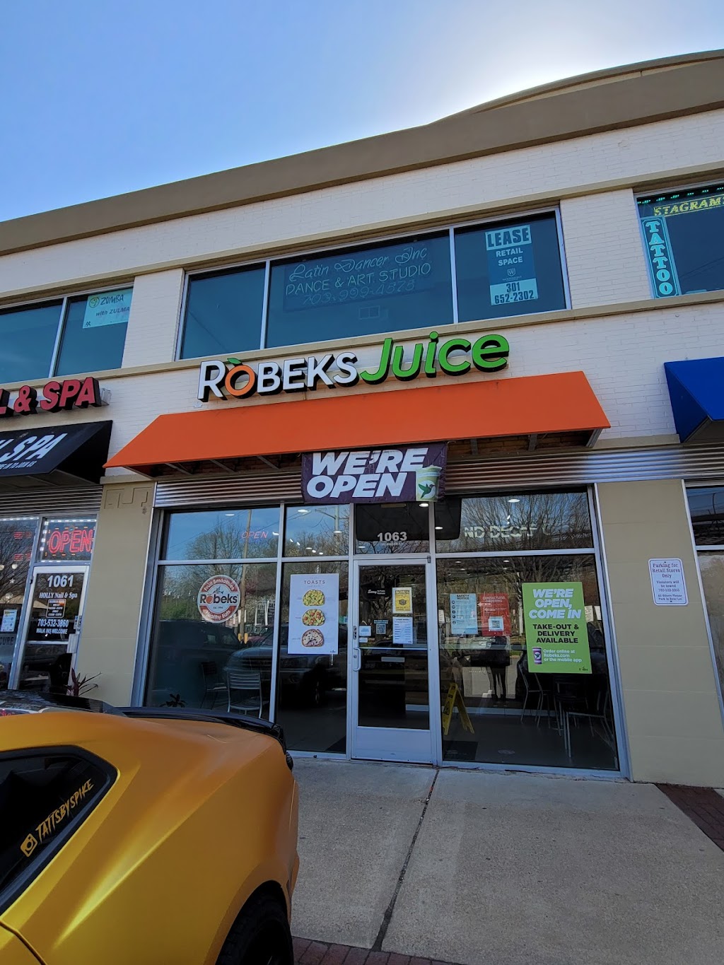 Robeks Fresh Juices & Smoothies | restaurant | 1063 W Broad St, Falls Church, VA 22046, USA | 7035384111 OR +1 703-538-4111