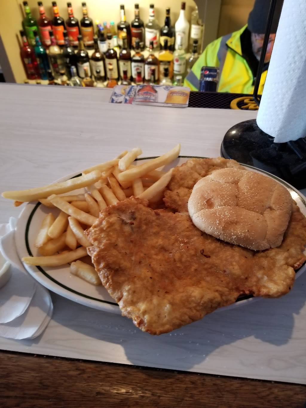 Two Dog Saloon Inc | restaurant | 104 S State St, Roodhouse, IL 62082, USA | 2175895624 OR +1 217-589-5624