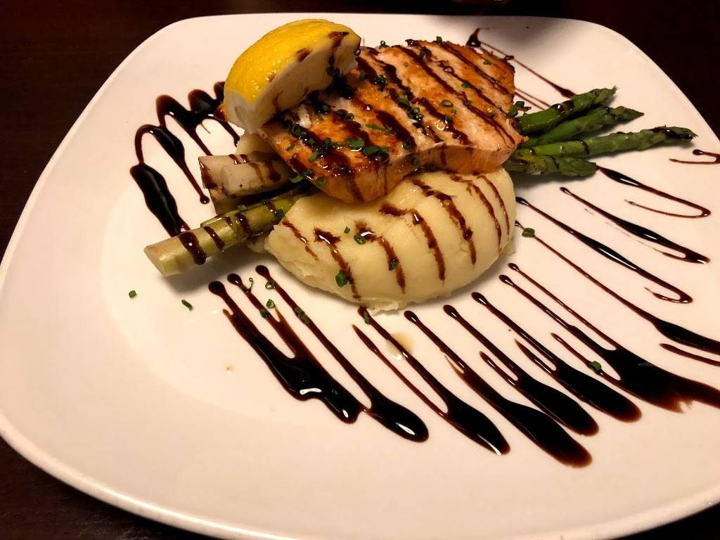 Stephanies | restaurant | 1 Harborside Dr, Boston, MA 02128, USA | 6175671593 OR +1 617-567-1593