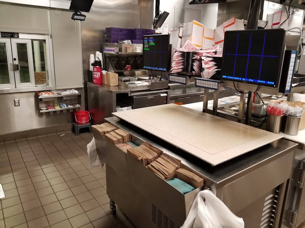 Jack in the Box | restaurant | 515 Airport Fwy, Irving, TX 75062, USA | 9722526577 OR +1 972-252-6577