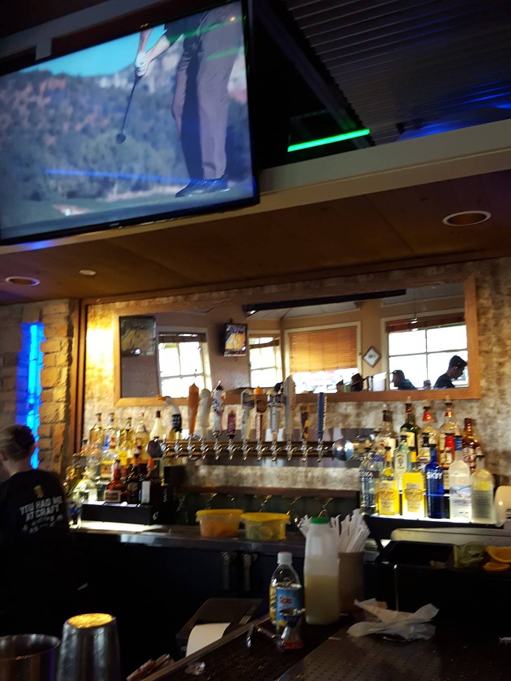 Chilis Grill & Bar | meal takeaway | 2 Plaza Way, Plymouth, MA 02360, USA | 5087472138 OR +1 508-747-2138